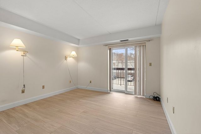 159 Main St 11B, Stoneham, MA 02180