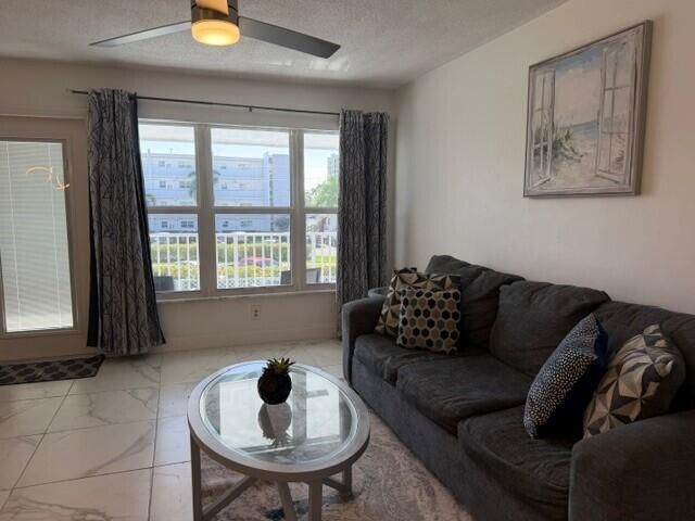 1110 N Riverside Drive 25, Pompano Beach, FL 33062