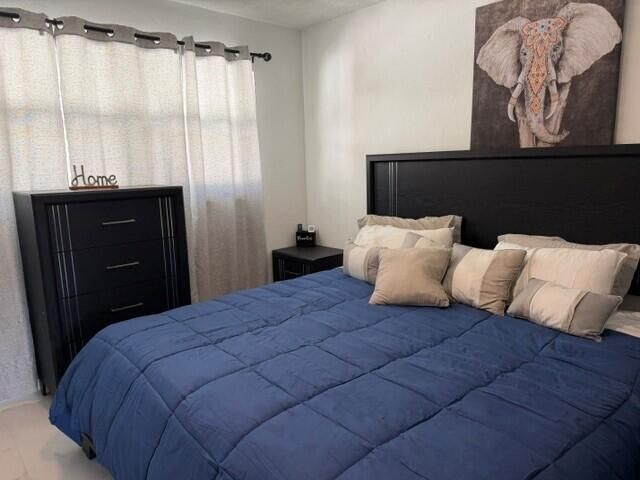1110 N Riverside Drive 25, Pompano Beach, FL 33062
