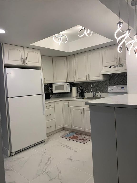 1110 N Riverside Drive 25, Pompano Beach, FL 33062