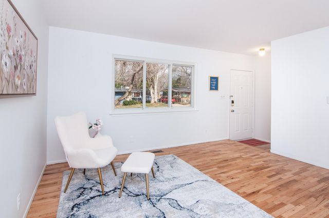 352 Manor Drive, Ann Arbor, MI 48105