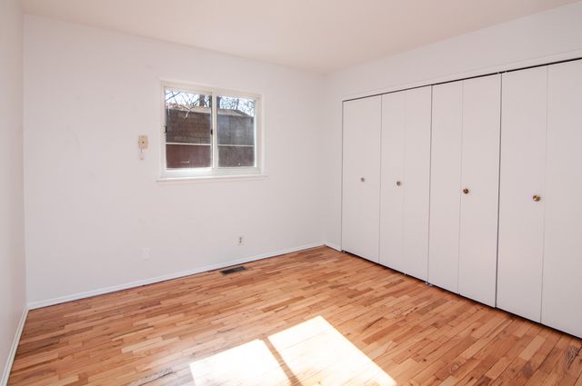 352 Manor Drive, Ann Arbor, MI 48105