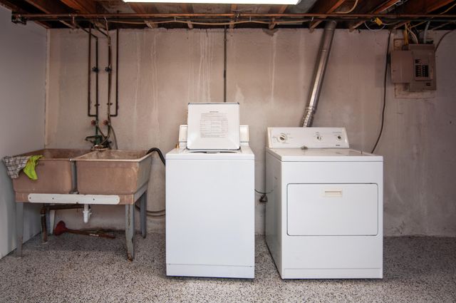 352 Manor Drive, Ann Arbor, MI 48105