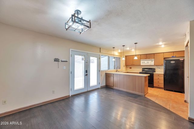 2025 W ELM Street, Phoenix, AZ 85015