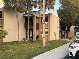 3610 SW 114th Ave 4-104, Miami, FL 33165