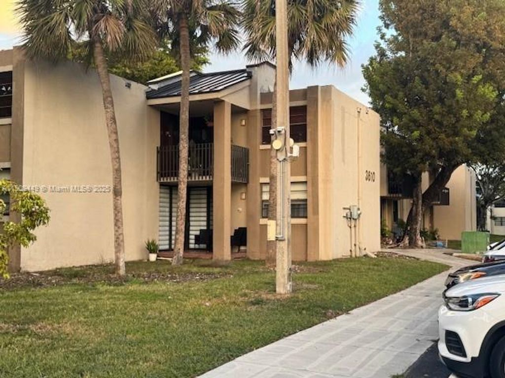 3610 SW 114th Ave 4-104, Miami, FL 33165