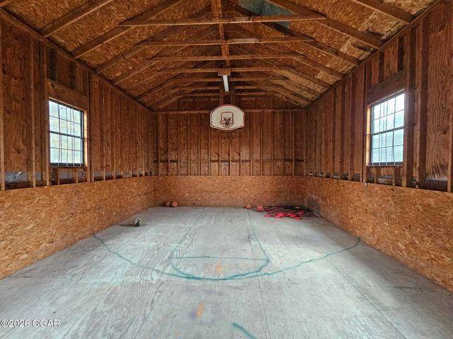 2332 Packet Hollow Road, Pineville, MO 64856