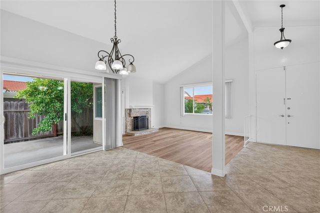 5022 Dutcher, Irvine, CA 92604