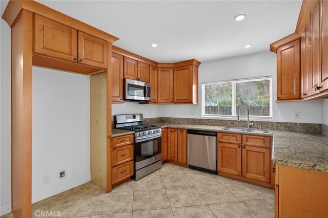 5022 Dutcher, Irvine, CA 92604