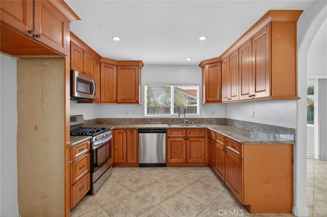5022 Dutcher, Irvine, CA 92604