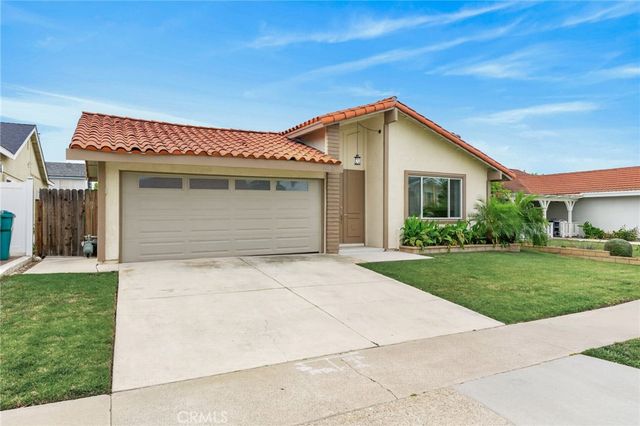 5022 Dutcher, Irvine, CA 92604