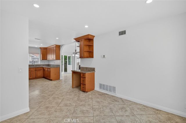 5022 Dutcher, Irvine, CA 92604