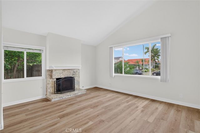 5022 Dutcher, Irvine, CA 92604