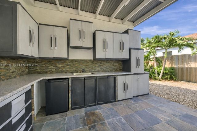 860 NE 127th Street, North Miami, FL 33161