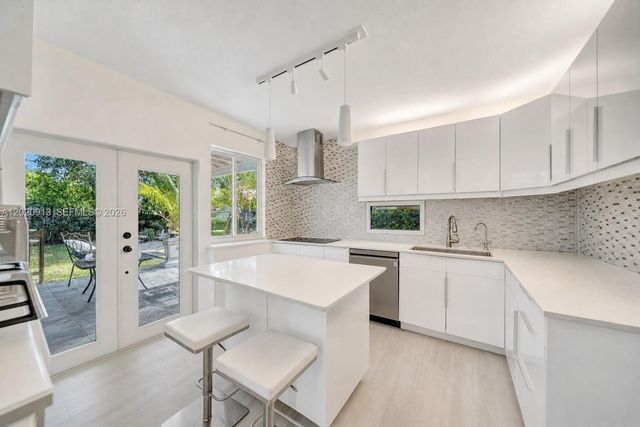 860 NE 127th Street, North Miami, FL 33161