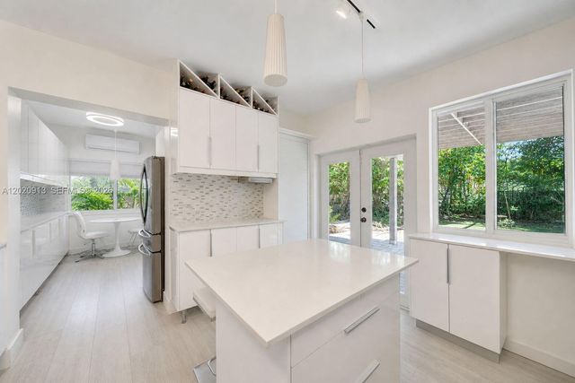 860 NE 127th Street, North Miami, FL 33161