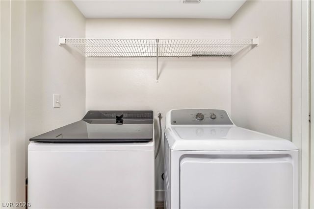 45 Maleena Mesa Street 427, Henderson, NV 89074