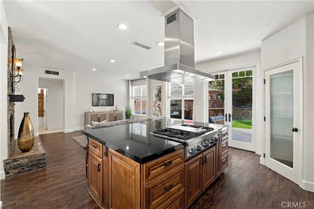 6781 E Boscana Court, Orange, CA 92867