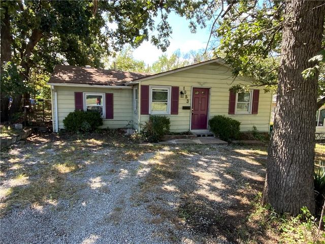 1053 Locust Street, Kansas City, KS 66103