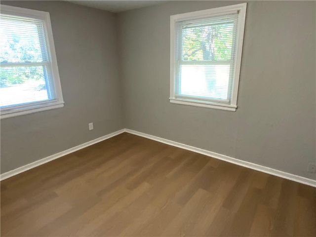 1053 Locust Street, Kansas City, KS 66103
