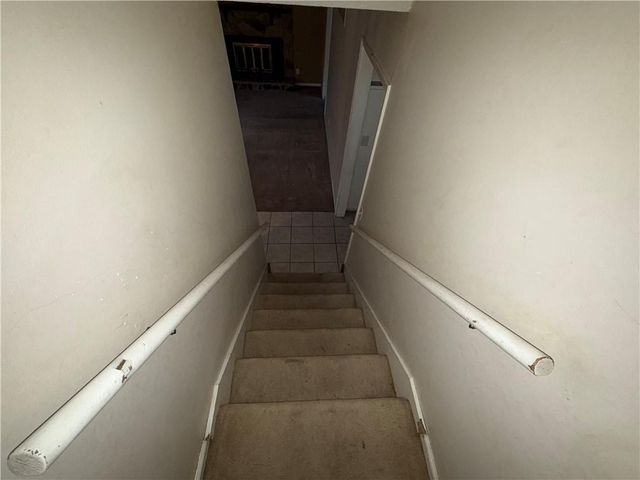 13309 Park Hills Drive, Grandview, MO 64030