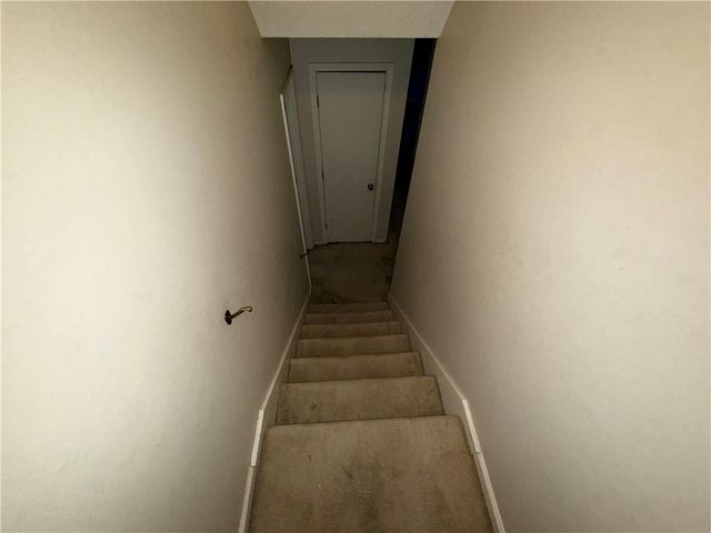 13309 Park Hills Drive, Grandview, MO 64030