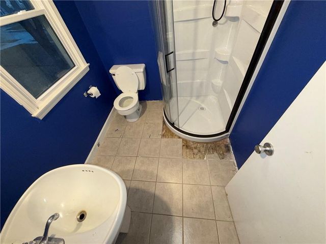 13309 Park Hills Drive, Grandview, MO 64030