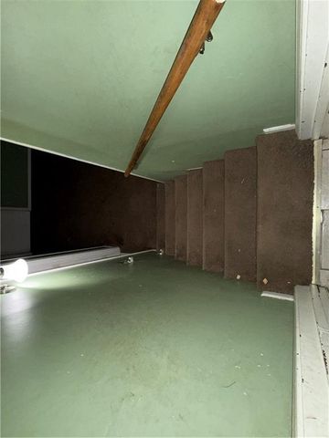 13309 Park Hills Drive, Grandview, MO 64030