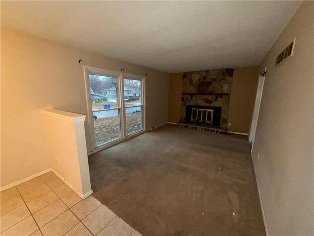 13309 Park Hills Drive, Grandview, MO 64030