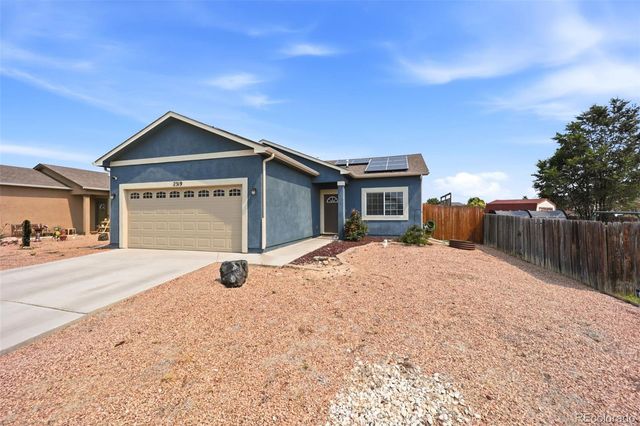 2319 W 18th Street, Pueblo, CO 81003