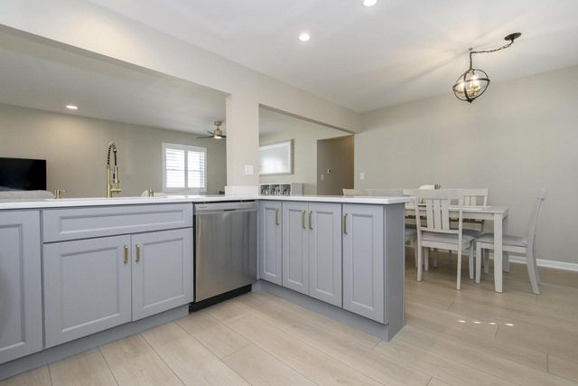 2018 N 114th STREET, Wauwatosa, WI 53226