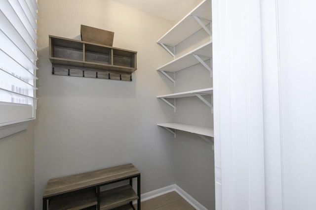 2018 N 114th STREET, Wauwatosa, WI 53226