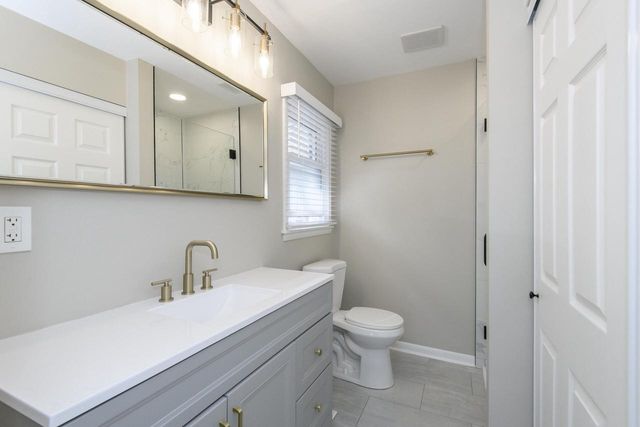 2018 N 114th STREET, Wauwatosa, WI 53226