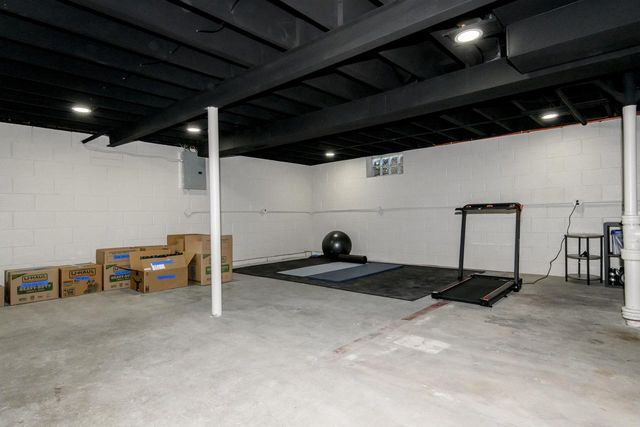 2018 N 114th STREET, Wauwatosa, WI 53226