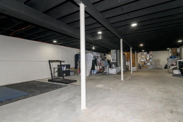 2018 N 114th STREET, Wauwatosa, WI 53226