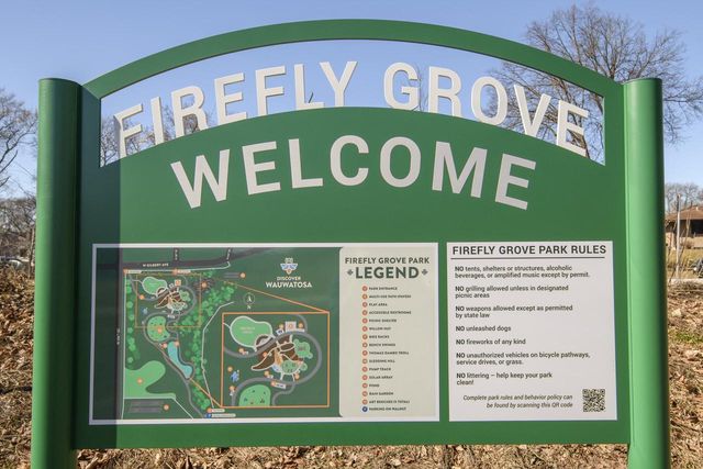 2018 N 114th STREET, Wauwatosa, WI 53226