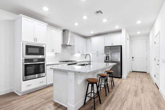 8798 Cerro Vista Dr, El Dorado Hills, CA 95762