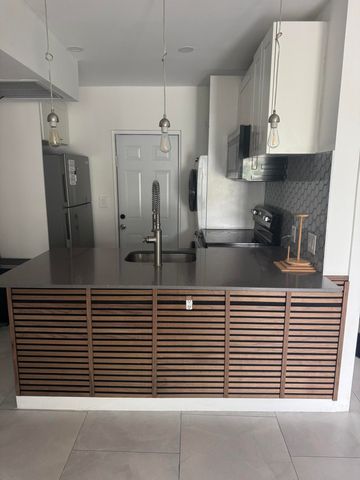 2201 Greene Street 2, Hollywood, FL 33020