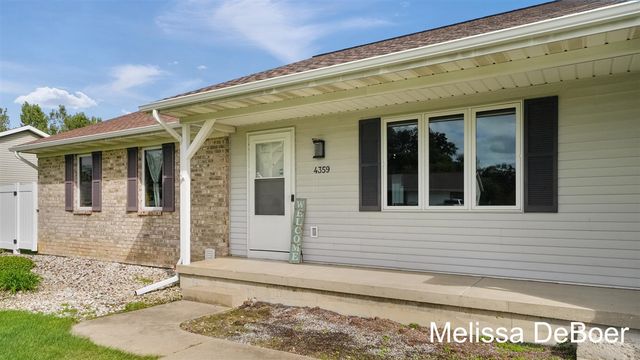 4359 Hickory View Court, Wayland, MI 49348
