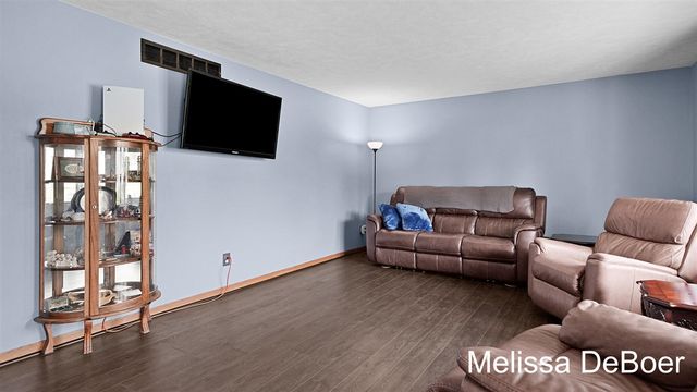 4359 Hickory View Court, Wayland, MI 49348