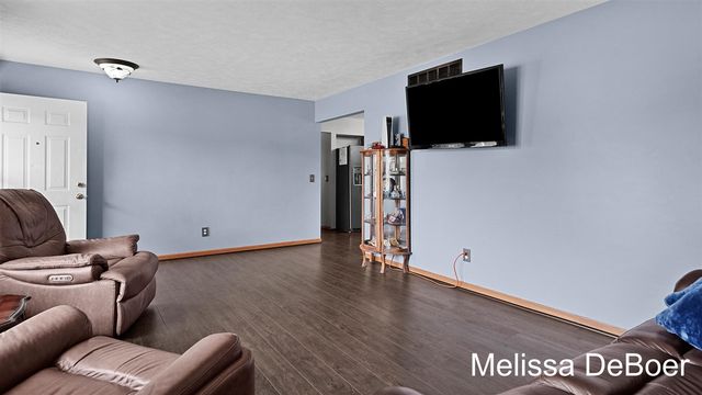 4359 Hickory View Court, Wayland, MI 49348