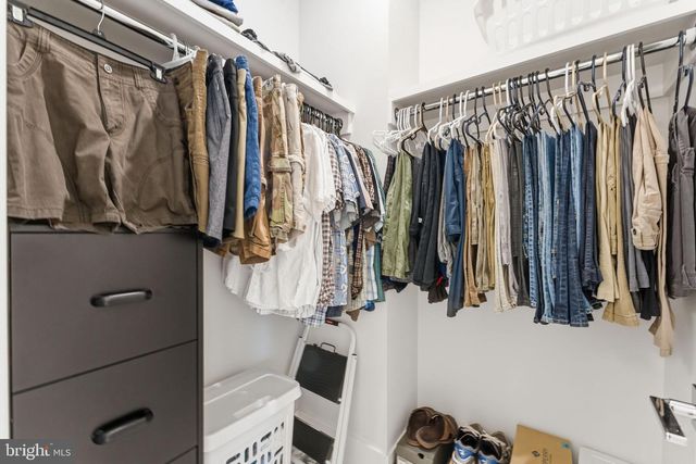 14661 BATTERY RIDGE LN, Centreville, VA 20120