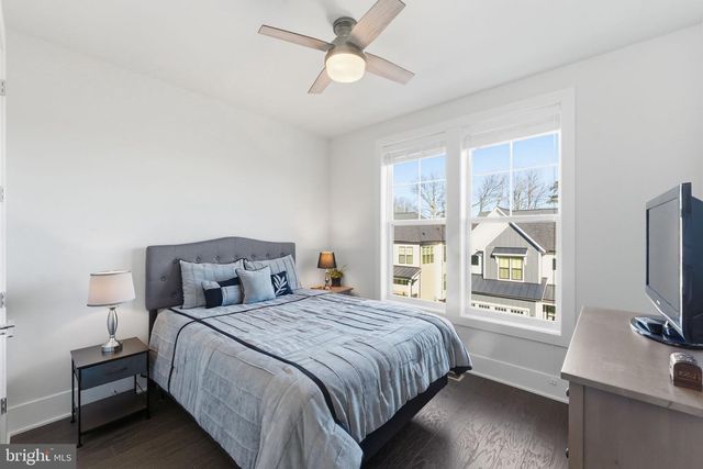 14661 BATTERY RIDGE LN, Centreville, VA 20120