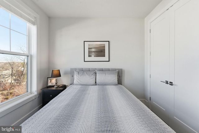 14661 BATTERY RIDGE LN, Centreville, VA 20120