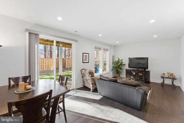 14661 BATTERY RIDGE LN, Centreville, VA 20120