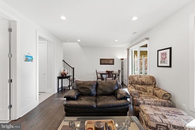 14661 BATTERY RIDGE LN, Centreville, VA 20120