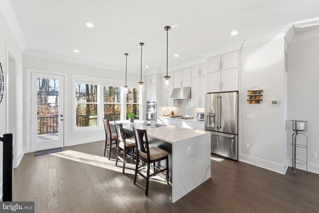 14661 BATTERY RIDGE LN, Centreville, VA 20120