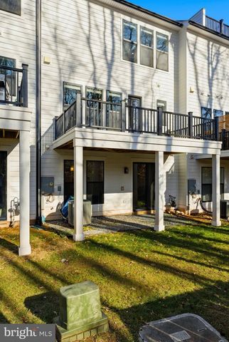 14661 BATTERY RIDGE LN, Centreville, VA 20120