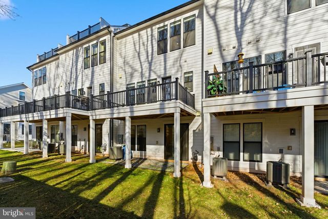 14661 BATTERY RIDGE LN, Centreville, VA 20120