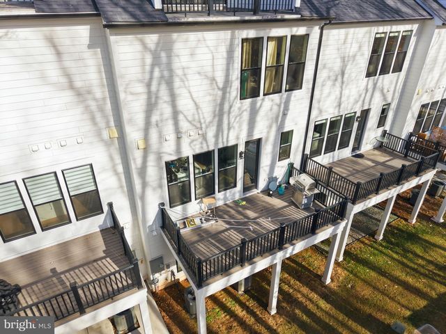 14661 BATTERY RIDGE LN, Centreville, VA 20120